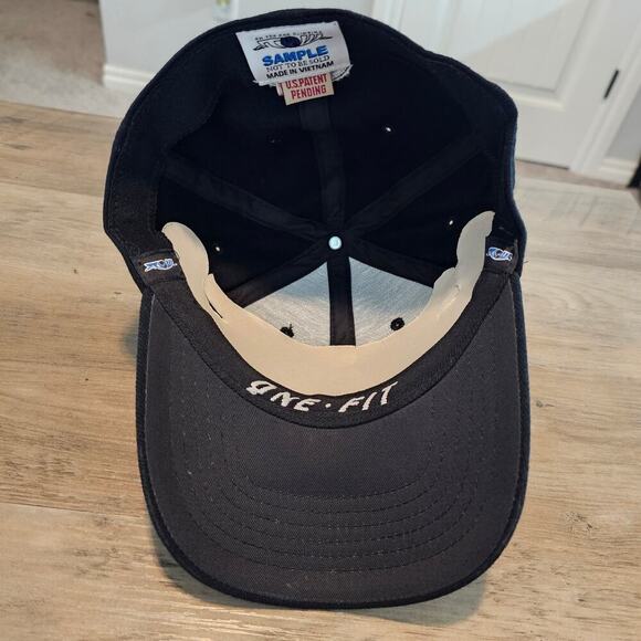 Vintage Georgia Bulldogs Fitted Hat Cap Black Gray Spell Out UGA Embroidered TOW - Picture 7 of 9